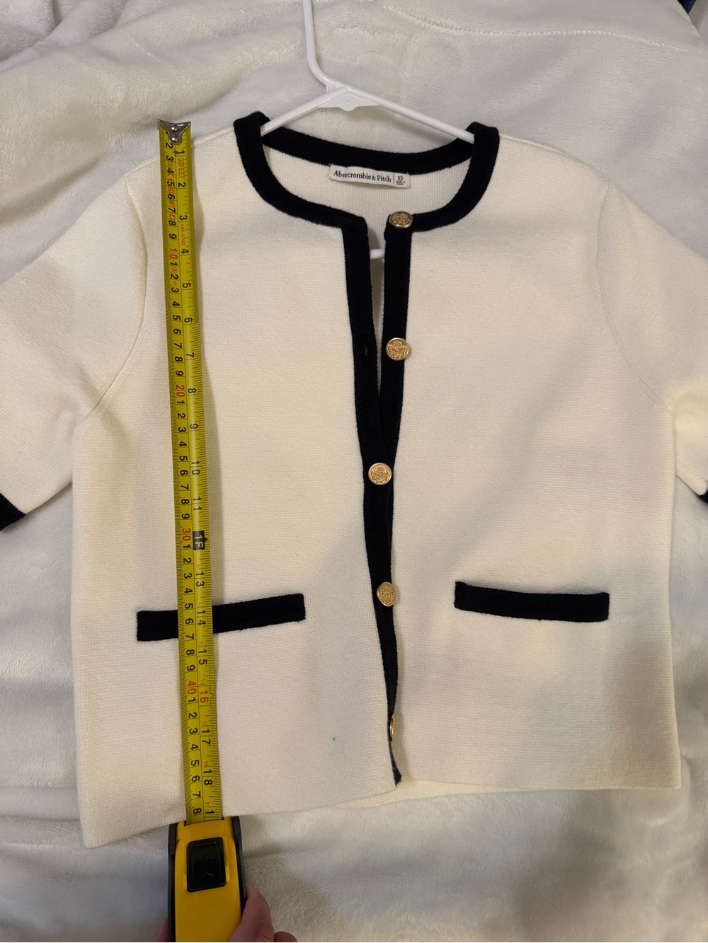 Abercrombie & Fitch Cream Short-Sleeve Cardigan with Black Trim - Picture 7 of 7